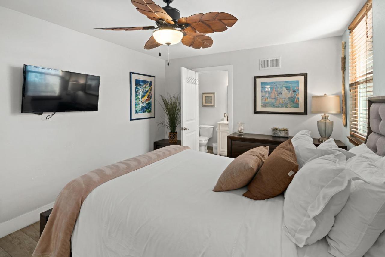 Stunning Beach Home - Large Patio, Parking, Ac & Dog Friendly! 圣地亚哥 外观 照片